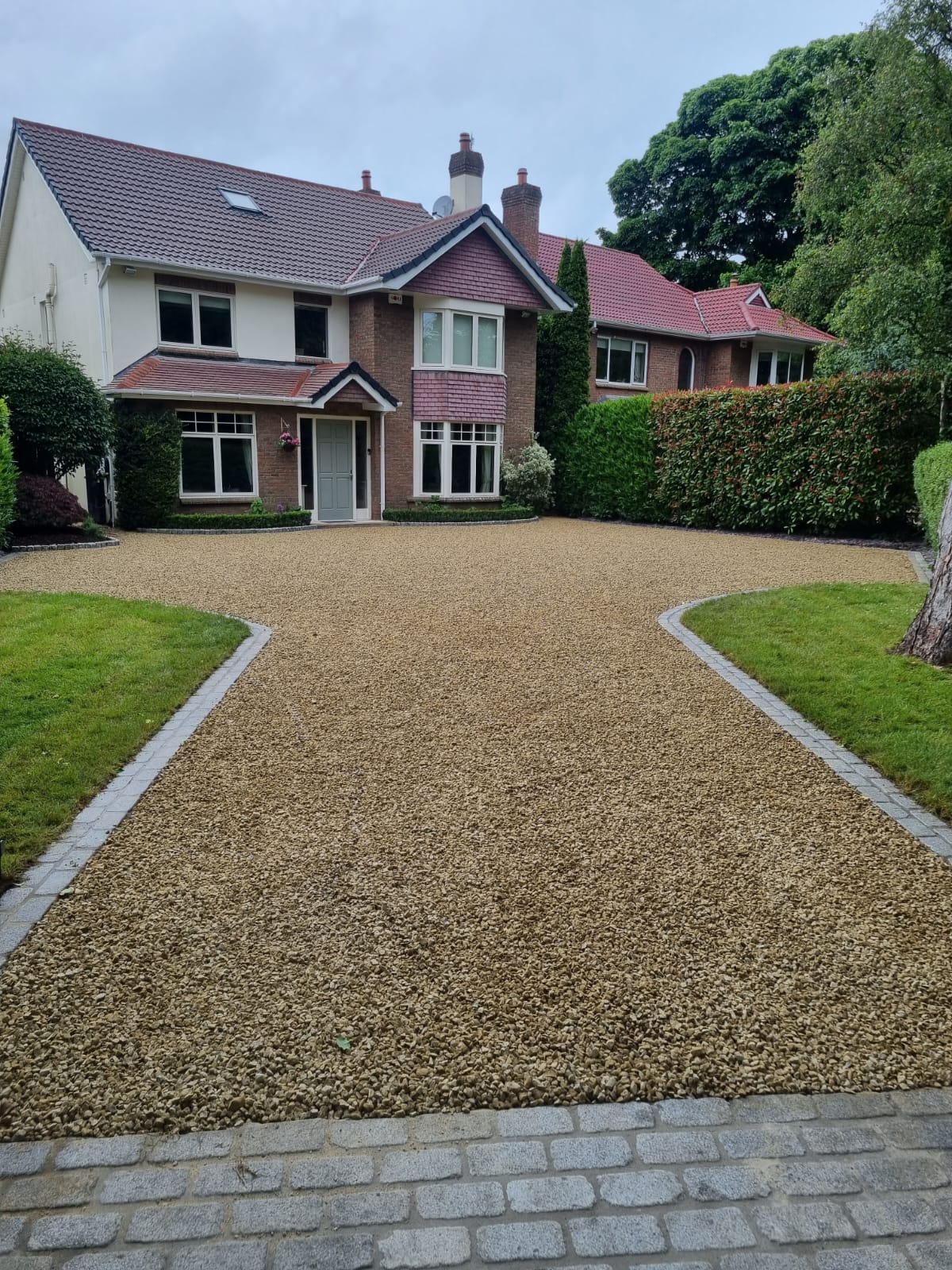 Golden gravel driveway finish